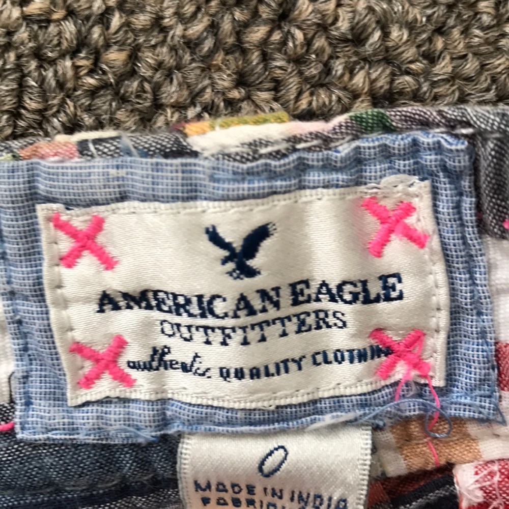 AE multi patch shorts 🔴 - Picture 3 of 3